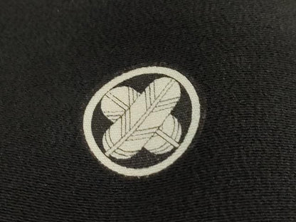 平和屋着物●豪華黒留袖　友禅　作家物　鯉　暈し染め　正絹　逸品　AAAT2250ck