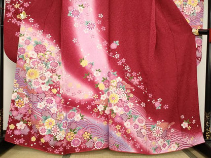 平和屋着物●豪華振袖 駒刺繍 流水舞花文 暈し染 銀通し地 正絹 逸品 AAAT2275ck