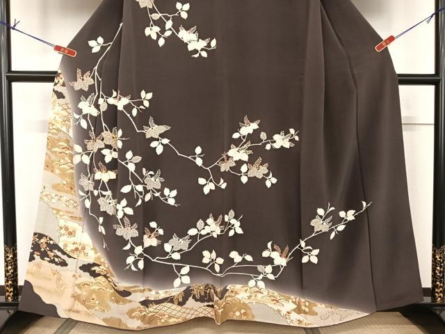 平和屋着物●銀座きしや 訪問着 駒刺繍 桐 暈し染め 金彩 たとう紙付き 正絹 逸品 AAAT3153np