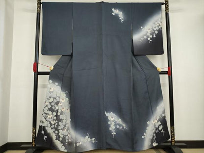 平和屋着物●訪問着　駒刺繍　葡萄蔦草文　暈し染　金彩　正絹　逸品　AAAT6715ck