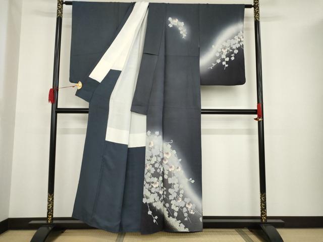 平和屋着物●訪問着　駒刺繍　葡萄蔦草文　暈し染　金彩　正絹　逸品　AAAT6715ck