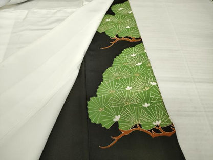 平和屋着物■豪華黒留袖　駒刺繍　双鶴松文　金彩　正絹　逸品　AAAT7659ma