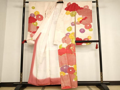平和屋着物∵女の子　十三参り　振袖　子供　駒刺繍　雲取り菊文　金銀彩　逸品　AAAT9949ja