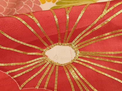 平和屋着物∵女の子　十三参り　振袖　子供　駒刺繍　雲取り菊文　金銀彩　逸品　AAAT9949ja