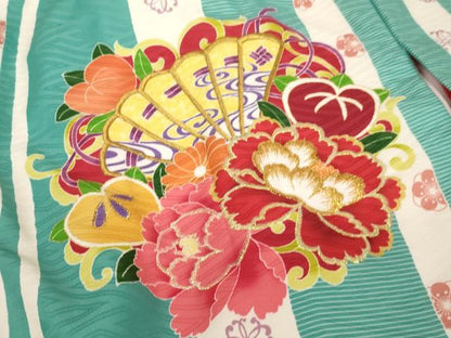 平和屋着物[]お宮参り　女の子　祝着　刺繍　檜扇花丸文　金糸　洗える着物　AAAT9984ja