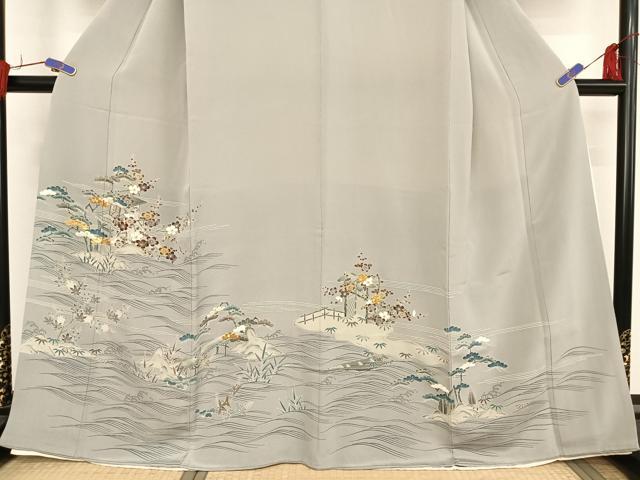 平和屋着物●創業460年・千總　色留袖　駒刺繍　風景梅松文　金糸　金彩　正絹　逸品　AAAU0070np