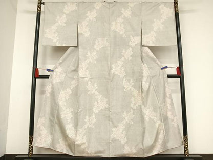 平和屋着物●本場大島紬　白大島　120亀甲　草花文　正絹　逸品　AAAU0116np