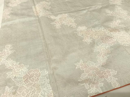 平和屋着物●本場大島紬　白大島　120亀甲　草花文　正絹　逸品　AAAU0116np