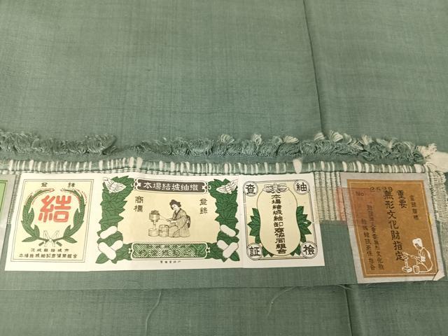 平和屋着物●本場結城紬　重要無形文化財　色無地　藍鼠色　廣田紬　証紙付き　正絹　逸品　AAAU0241np