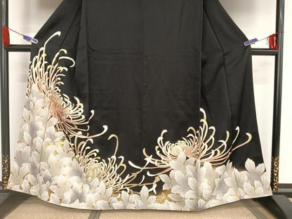 平和屋着物●訪問着　駒刺繍　糸菊　黒地　金糸　金彩　正絹　逸品　AAAU0245np