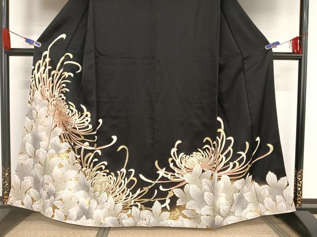 平和屋着物●訪問着　駒刺繍　糸菊　黒地　金糸　金彩　正絹　逸品　AAAU0245np