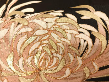 平和屋着物●訪問着　駒刺繍　糸菊　黒地　金糸　金彩　正絹　逸品　AAAU0245np