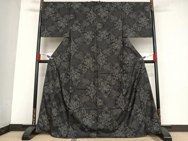 平和屋着物●本場大島紬　９マルキ　更紗花蝶文　やまと誂製　正絹　逸品　未使用　AAAU0343np