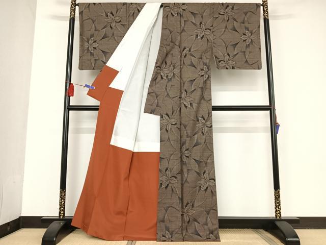 平和屋着物●本場大島紬　９マルキ　花尽くし　正絹　逸品　AAAU0347np