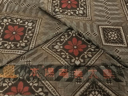 平和屋着物●本場大島紬　龍郷絣　反端付き　正絹　逸品　未使用　AAAU0369np