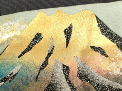 平和屋着物[]お宮参り　男の子　祝着　産着　初着　のしめ　風景松文　暈し染め　金銀彩　金通し地　逸品　AAAU5305ja