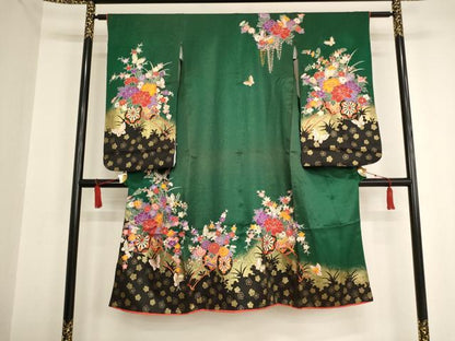 平和屋着物[]七五三　女の子　７歳　祝着　四つ身　花車舞蝶文　金銀彩　金通し地　洗える着物　AAAU5414ja