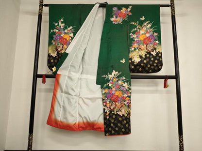 平和屋着物[]七五三　女の子　７歳　祝着　四つ身　花車舞蝶文　金銀彩　金通し地　洗える着物　AAAU5414ja