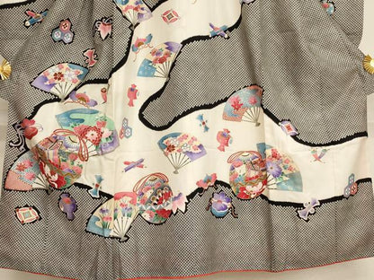 平和屋着物[]七五三　女の子　７歳　祝着　四つ身　扇面鈴花文　黒地　金彩　正絹　逸品　AAAU5520ja