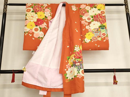 平和屋着物[]お宮参り　女の子　祝着　産着　初着　のしめ　貝桶花文　金彩　洗える着物　AAAU5599ja