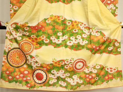 平和屋着物∵女の子 十三参り 子供 祝着 駒刺繍 菊丸文 暈し染め 金彩 正絹 逸品 AAAU5687ja