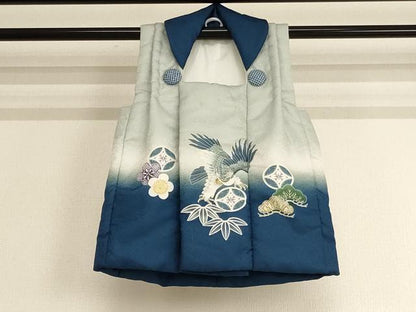 平和屋着物[]七五三　男の子　3歳　祝着・被布セット　刺繍　松竹梅　鷹　暈し染め　金糸　洗える着物　AAAU5707ja