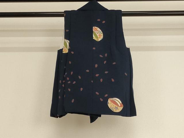 平和屋着物[]七五三　女の子　３歳　被布　ぽっくり下駄　金彩　鬼しぼ縮緬　正絹　逸品　AAAU5717ja