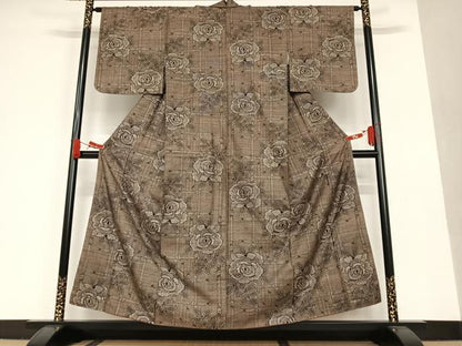 平和屋着物●本場大島紬 泥染め 割込み絣 格子花文 正絹 逸品 AAAU8014zg