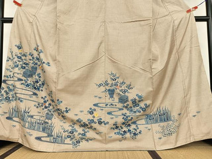 平和屋着物●人間国宝　五代　田畑喜八　本場大島紬　訪問着　駒刺繍　流水籠花文　高島屋扱い　正絹　逸品　AAAU8084zg