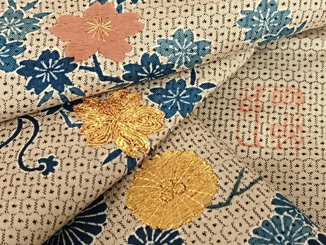 平和屋着物●人間国宝　五代　田畑喜八　本場大島紬　訪問着　駒刺繍　流水籠花文　高島屋扱い　正絹　逸品　AAAU8084zg