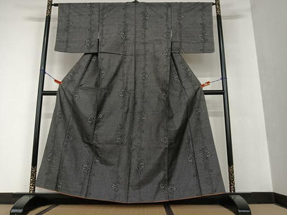 平和屋着物●本場大島紬 9マルキ 草花文 黒地 正絹 逸品 AAAU8225zg