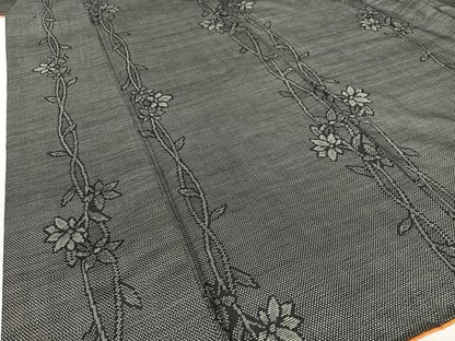 平和屋着物●本場大島紬 9マルキ 草花文 黒地 正絹 逸品 AAAU8225zg