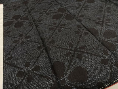 平和屋着物●本場結城紬 重要無形文化財 80亀甲 舞花文 正絹 逸品 未使用 AAAU8254zg