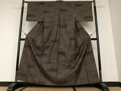 平和屋着物●本場大島紬 泥染め 9マルキ 横段文 正絹 逸品 AAAU8307zg