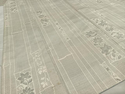 平和屋着物●本場大島紬 白大島 120亀甲 花唐草竹文 正絹 逸品 AAAU8338zg