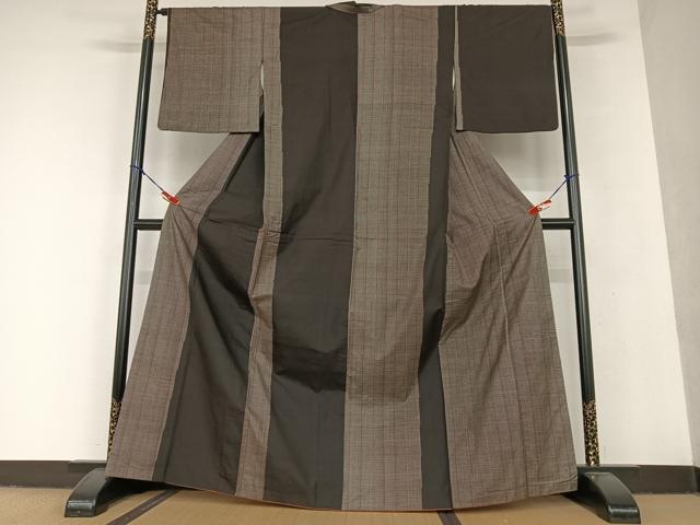 平和屋着物●本場大島紬　泥染め　片身替わり　正絹　逸品　AAAU8388zg