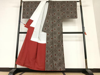 平和屋着物●本場大島紬 龍郷絣 花菱文 正絹 逸品 AAAU8400zg