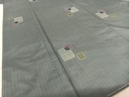 平和屋着物●本場大島紬 9マルキ 地空 色紙重ね文 正絹 逸品 未使用 AAAU8403zg
