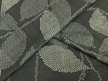 平和屋着物▽上質な紬 単衣 蔦の葉文 黒地 正絹 逸品 AAAU8600fy