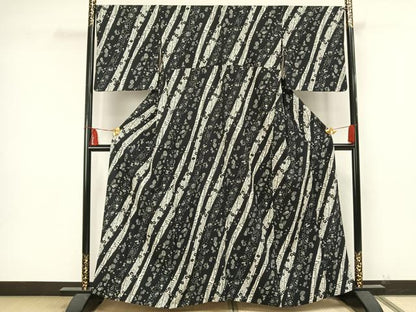 平和屋着物▽上質な小紋　単衣　草花文　黒地　正絹　逸品　AAAU8656fy