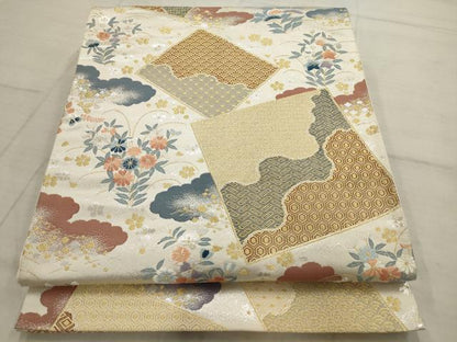 平和屋着物◎六通柄袋帯　唐織　色紙取小花文　金銀糸　正絹　逸品　AAAV1844ru
