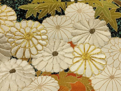 平和屋着物■豪華黒留袖 駒刺繍 渡橋草花文 金彩 正絹 逸品 AAAV2035jd
