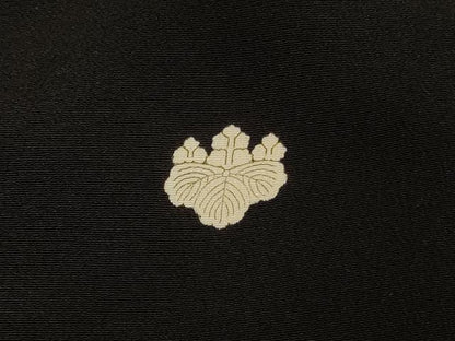平和屋着物■豪華黒留袖 駒刺繍 渡橋草花文 金彩 正絹 逸品 AAAV2035jd