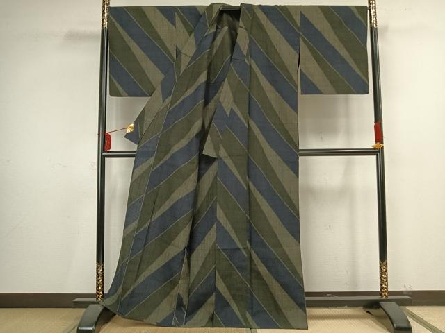 平和屋着物▽結城ちぢみ　単衣　斜縞　正絹　逸品　AAAV2787fy