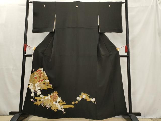 平和屋着物■豪華黒留袖　駒刺繍　吉祥花文　小槌　正絹　逸品　AAAV2956st