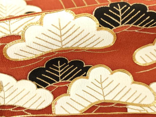 平和屋着物■豪華黒留袖　駒刺繍　流水松文　金彩　正絹　逸品　AAAV4228ma