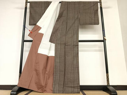 平和屋着物●本場大島紬 泥染め 9マルキ 縞 正絹 逸品 AAAV7010zg