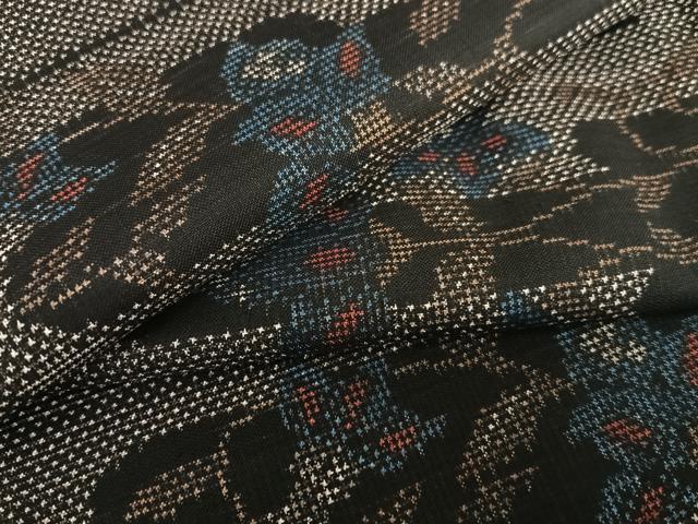 平和屋着物●本場大島紬　泥染め　7マルキ　花唐草文　正絹　逸品　AAAV7013zg