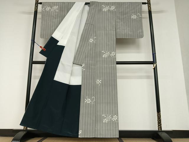 平和屋着物●上質な紬 横段花唐草文 正絹 逸品 AAAV7035zg