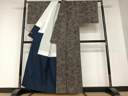 平和屋着物●本場大島紬　泥染め　9マルキ　草花文　正絹　逸品　AAAV7112zg